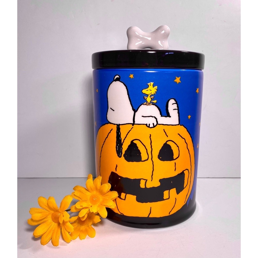 Peanuts Snoopy Ceramic Halloween Cookie Jar Canister Fall Pumpkin Bone Lid New